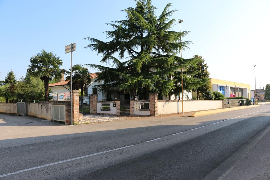 Appartamenti Via Calnova Noventa di Piave Cameră foto